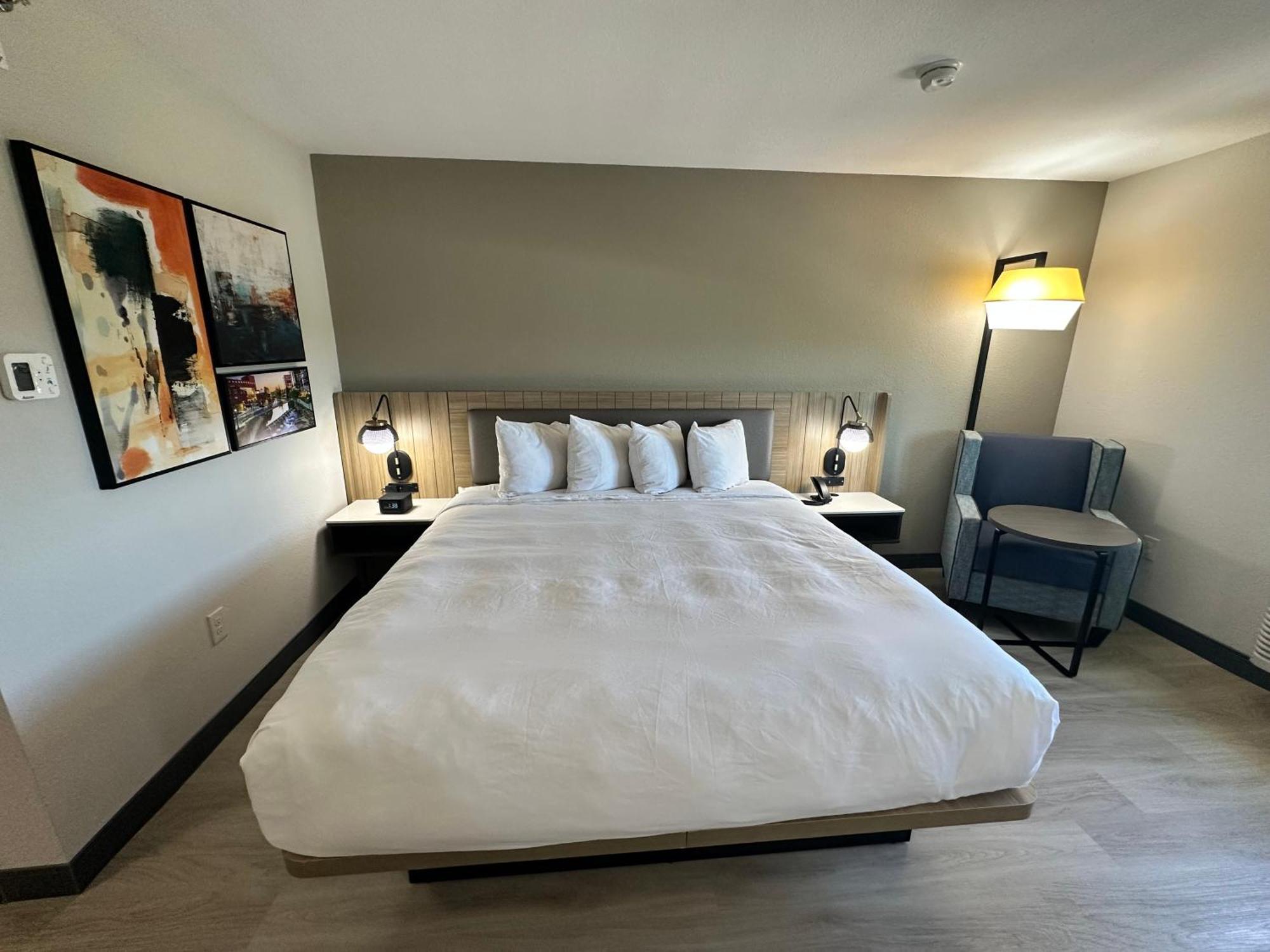 Midtown Suites - Greenville Exteriör bild